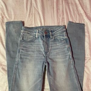 American Eagle Outfitters Women's Light Blue Jeans